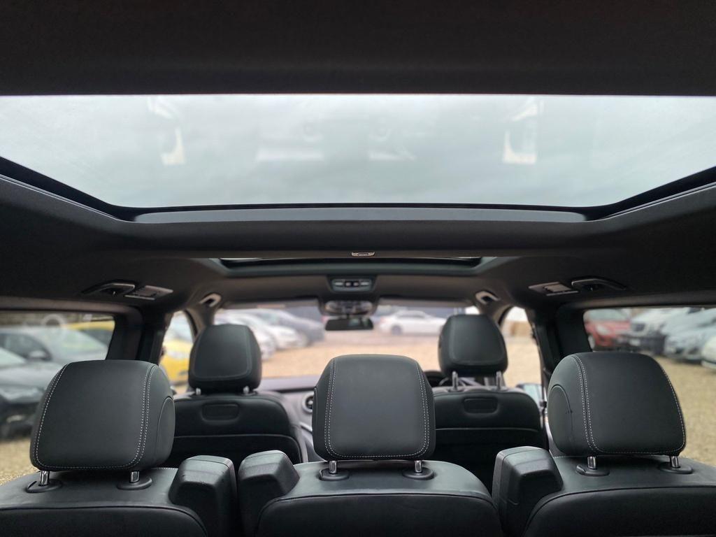 Mercedes-Benz V Class Stalybridge