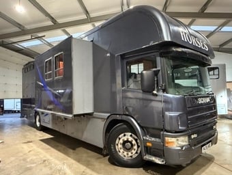 Marscom  Scania Horsebox
