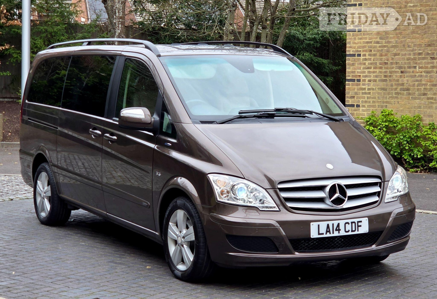 Mercedes-Benz Viano 2014 in Ashford