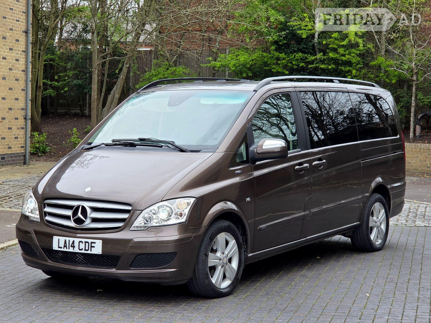 Mercedes-Benz Viano 2014 - Vans & Commercial Vehicles in Ashford