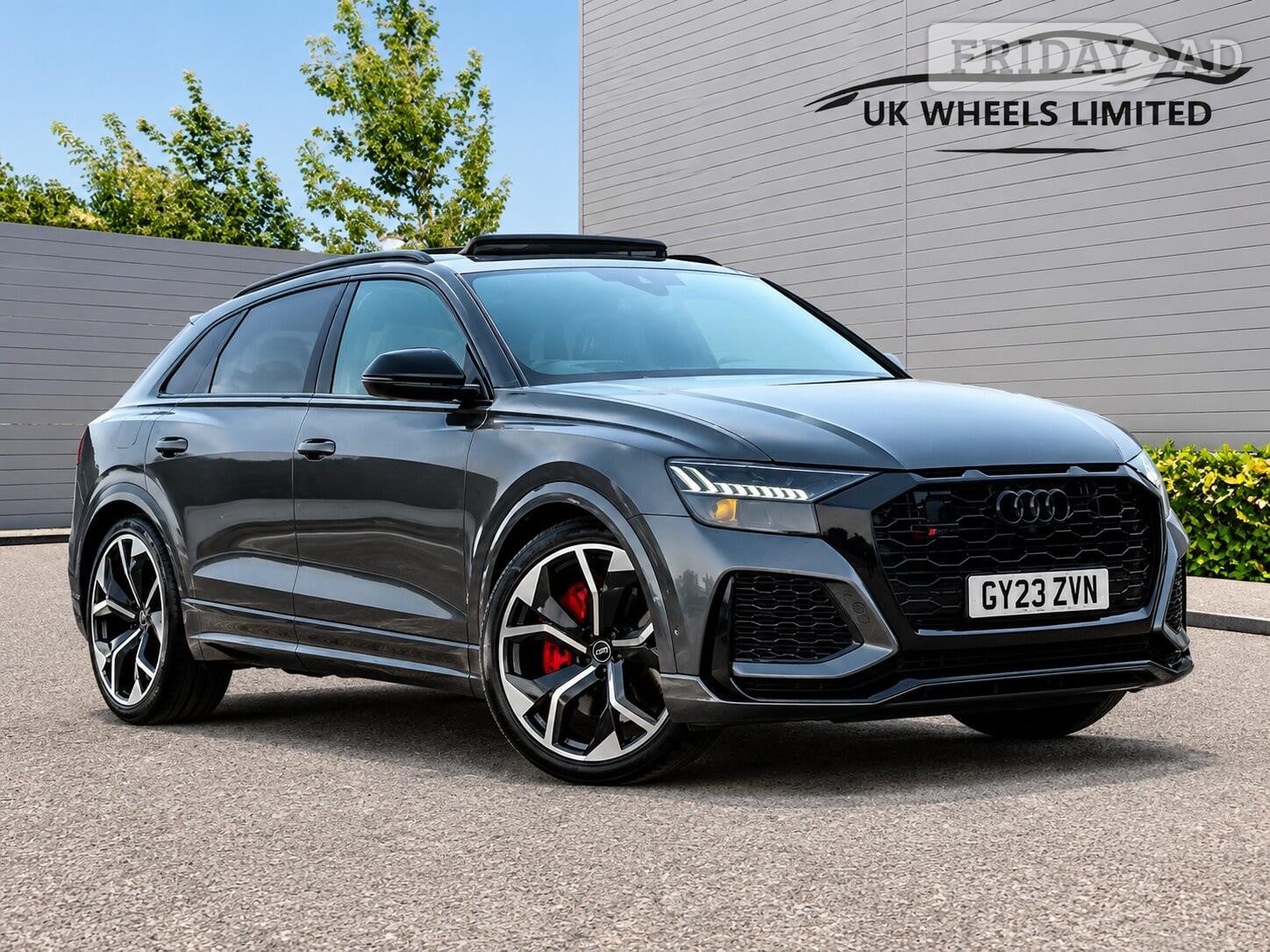 Audi RS Q8 2023 in Barnet