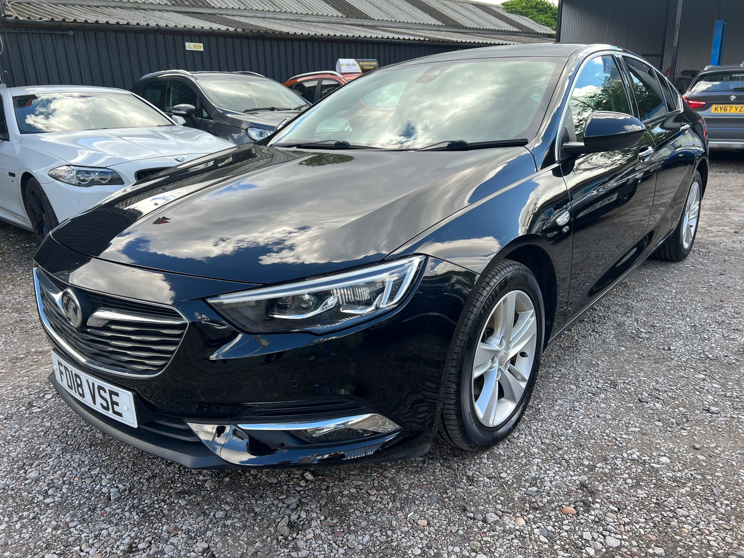 [ berth ]Vauxhall Insignia