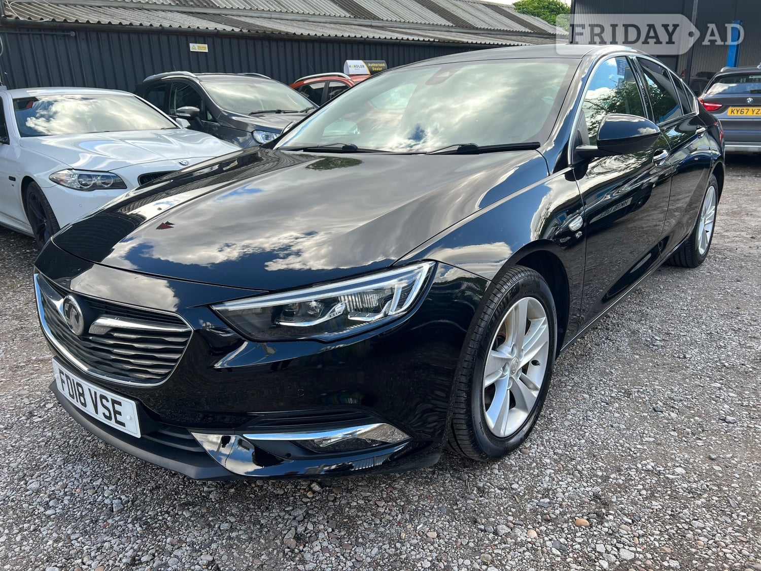 [ berth ]Vauxhall Insignia