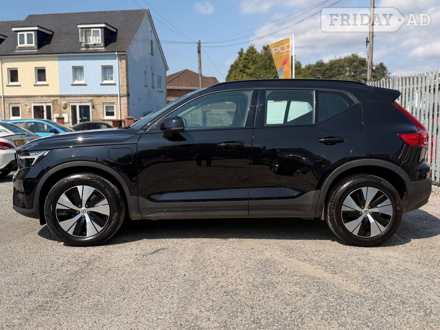 Volvo XC40 2022 - Cars