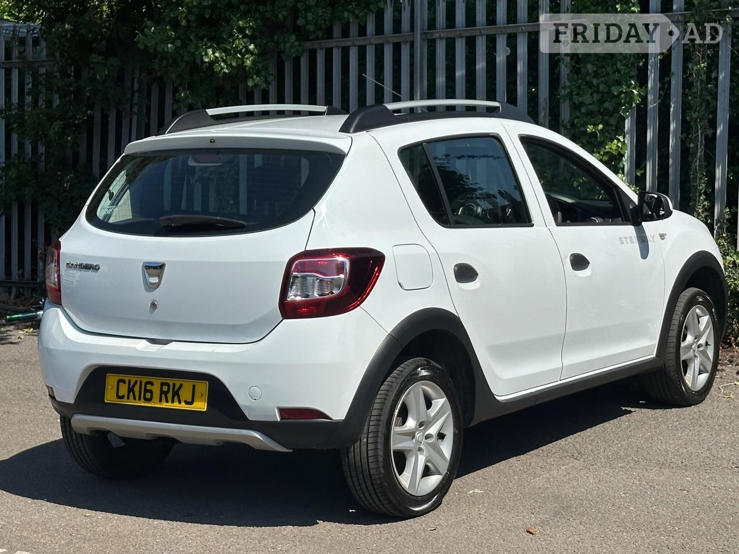 Dacia Sandero Stepway 2016 - Cars