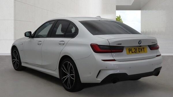 [ berth ]BMW 3 Series