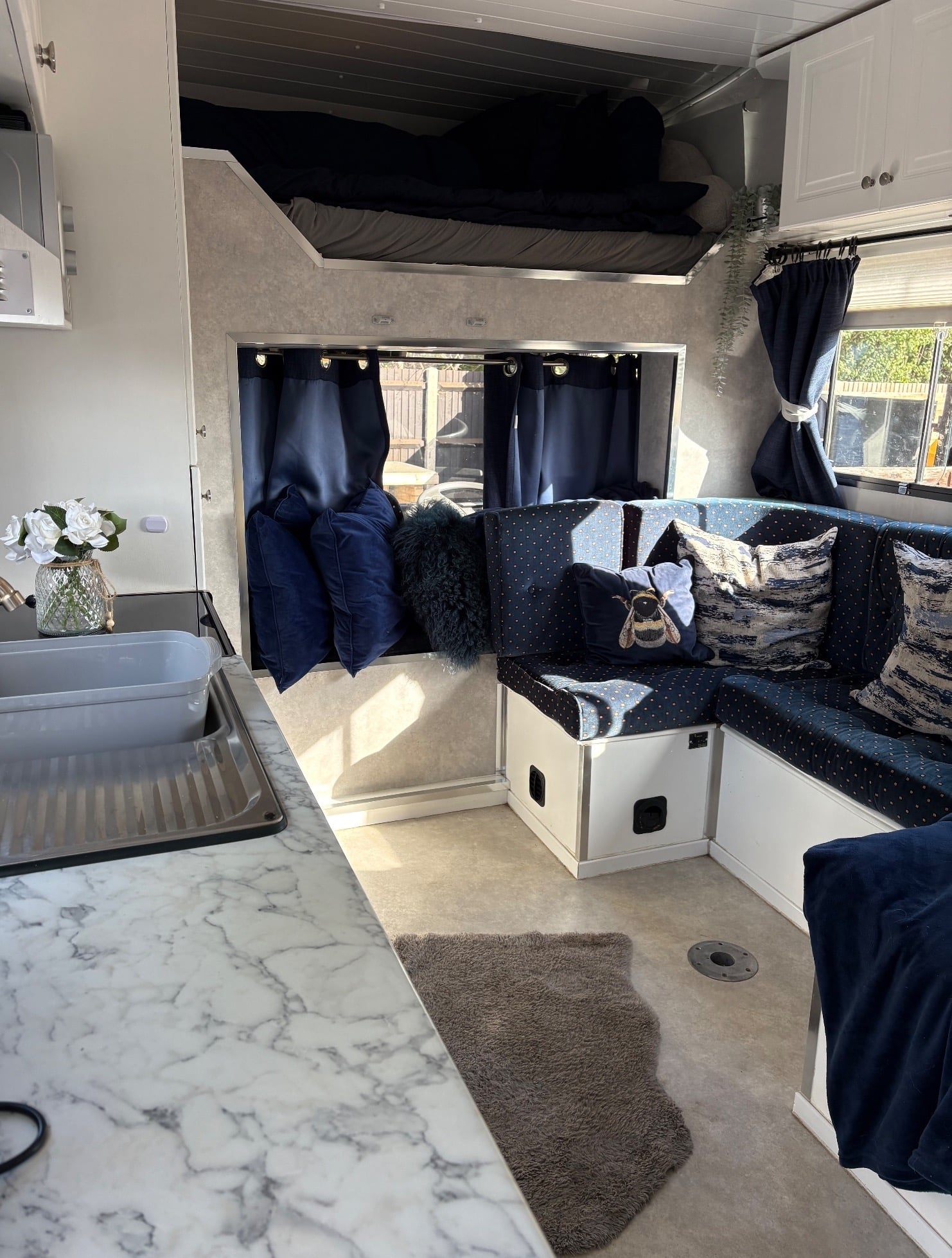 Elite  Iveco-ford Horsebox - Trailers & Horseboxes in Bracknell