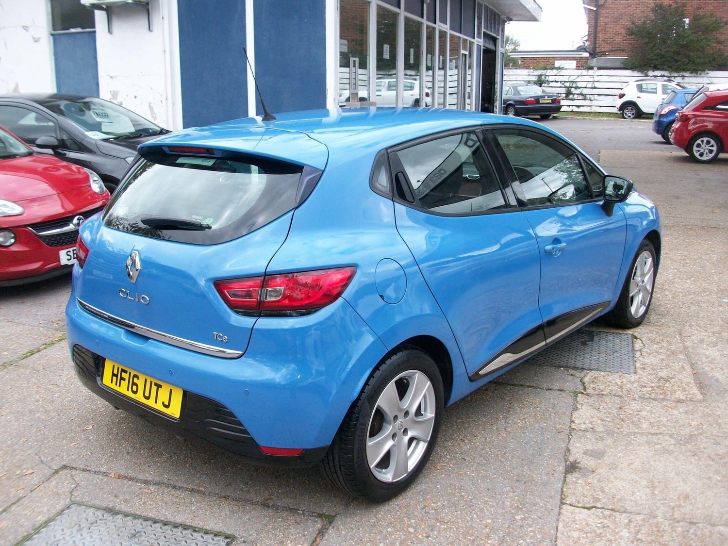Renault Clio 2016 - Cars