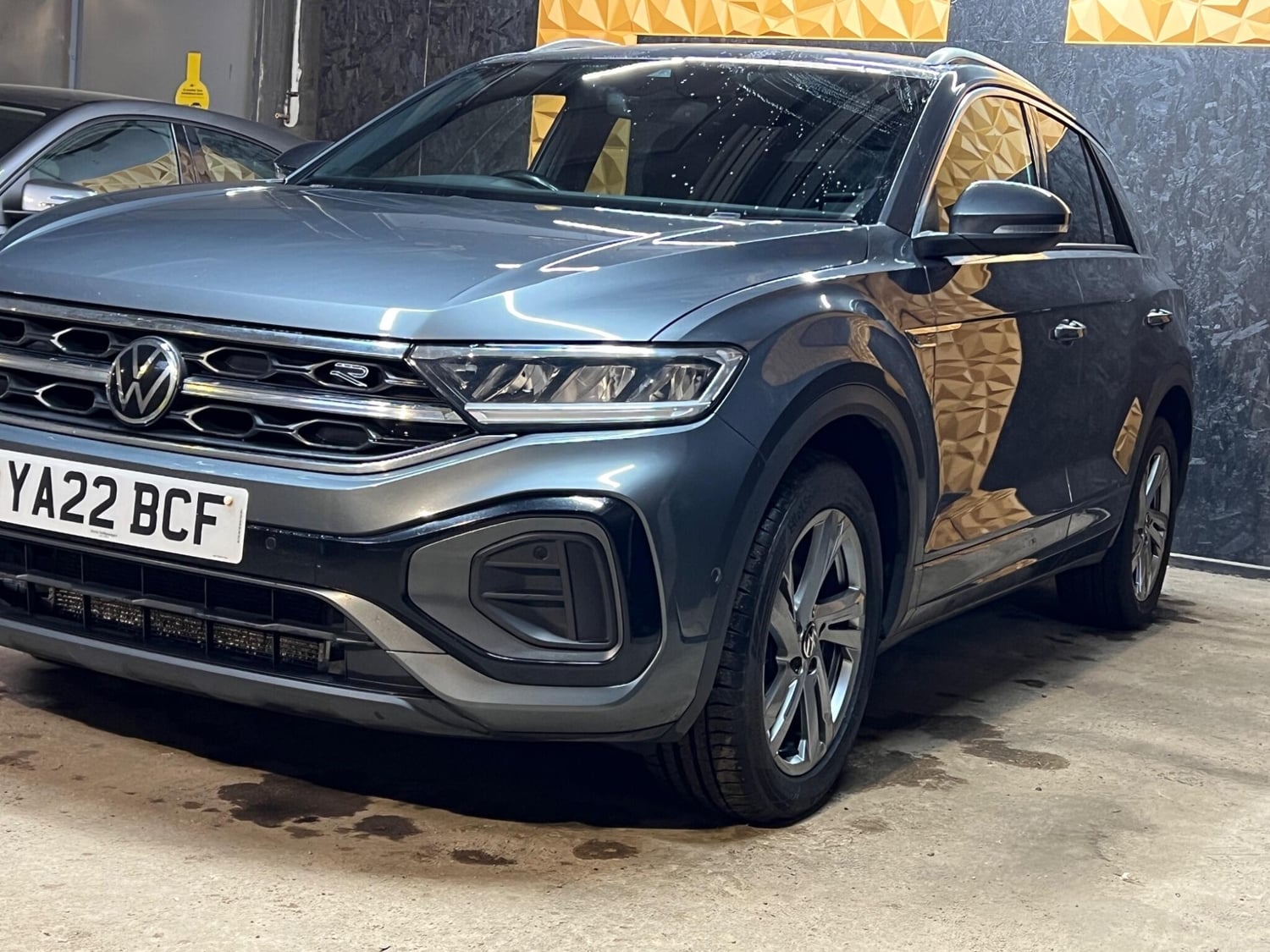[ berth ]Volkswagen T-Roc