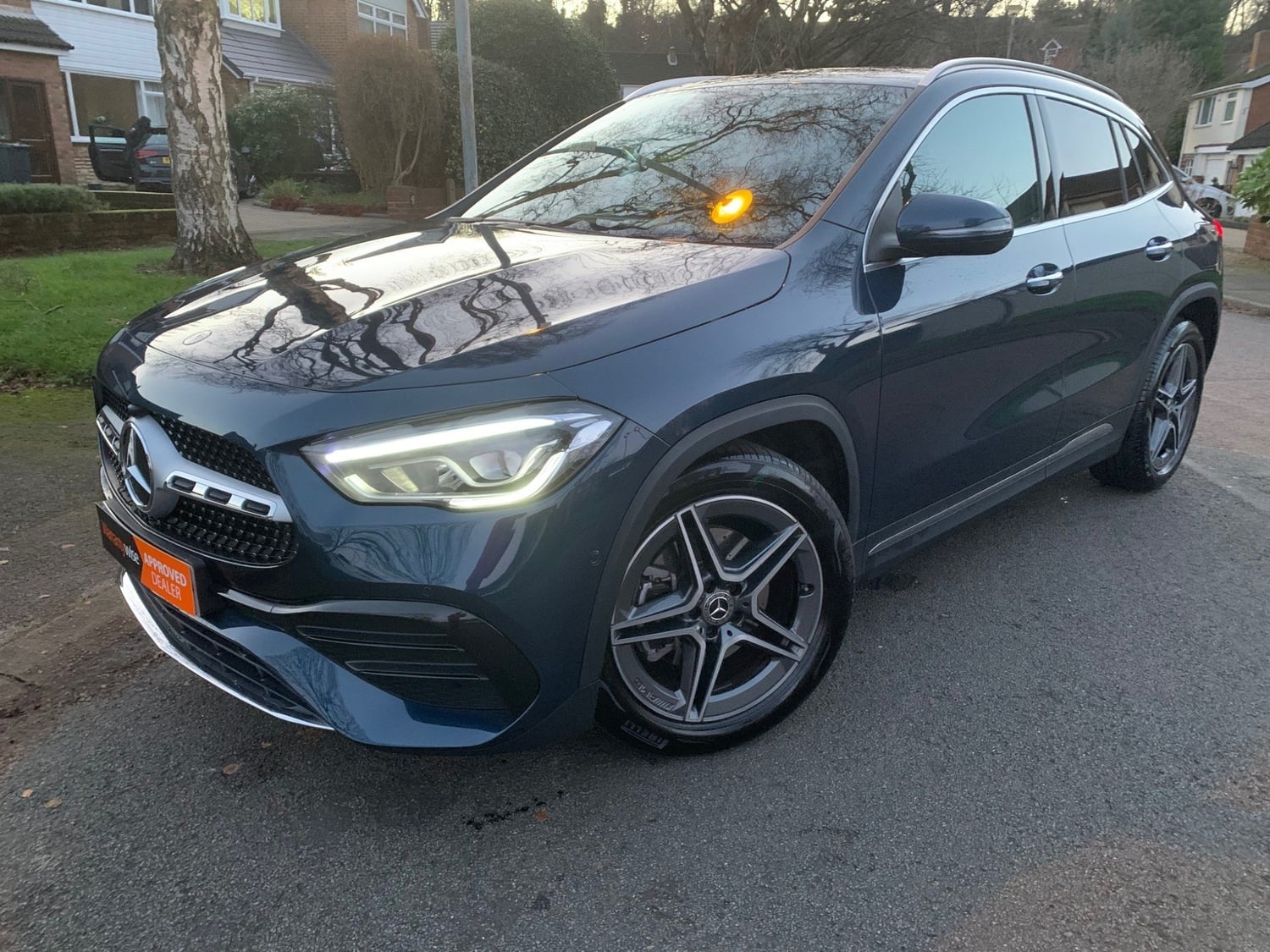 [ berth ]Mercedes-Benz GLA Class