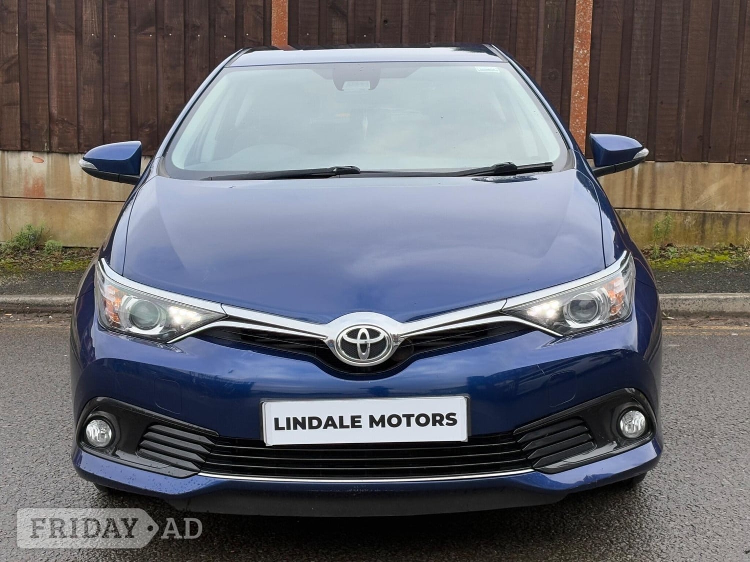Toyota Auris Oldham