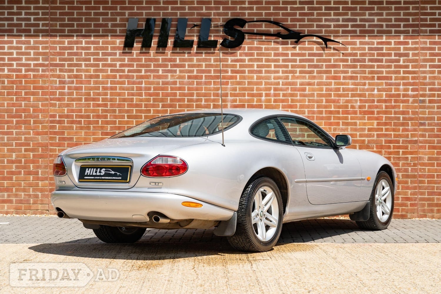 Jaguar XK8 2003 - Cars in Lymington