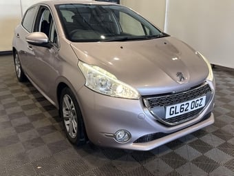 2013 Peugeot 208 1.2 VTi Allure Euro 5 5dr
