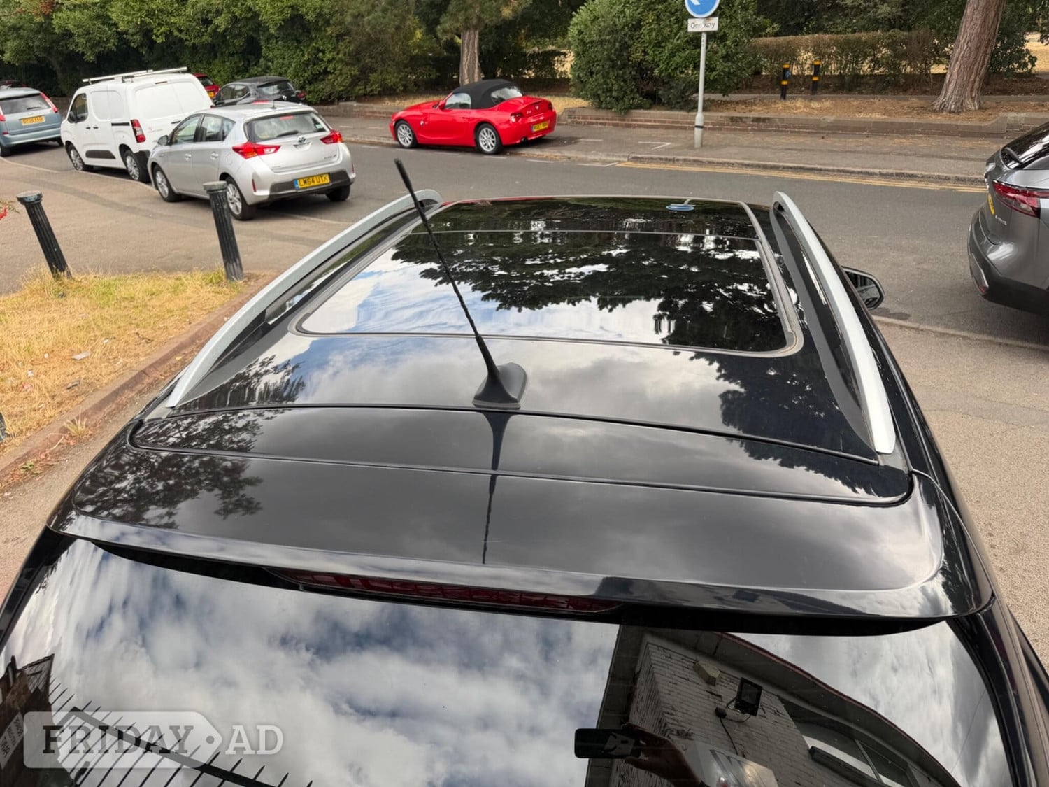 MG ZS Sutton
