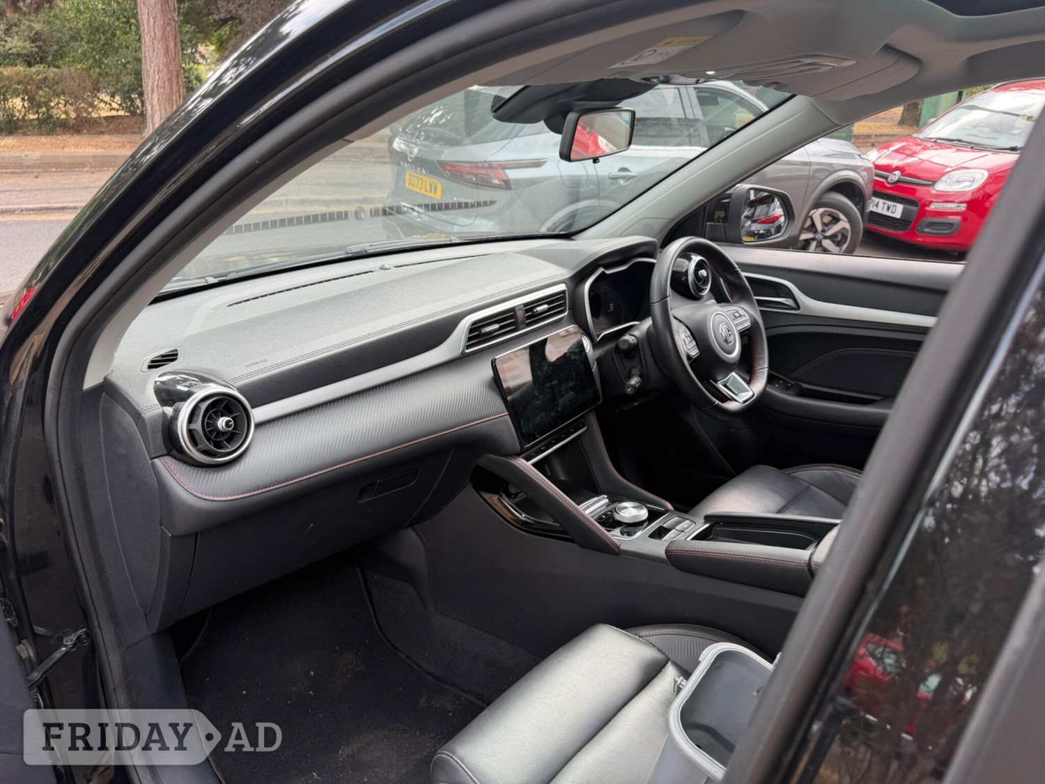 [ berth ]MG ZS
