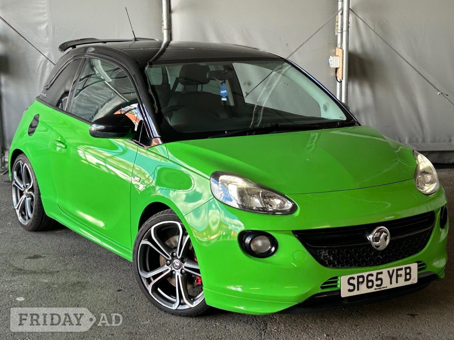 Vauxhall Adam 2015 in Manchester