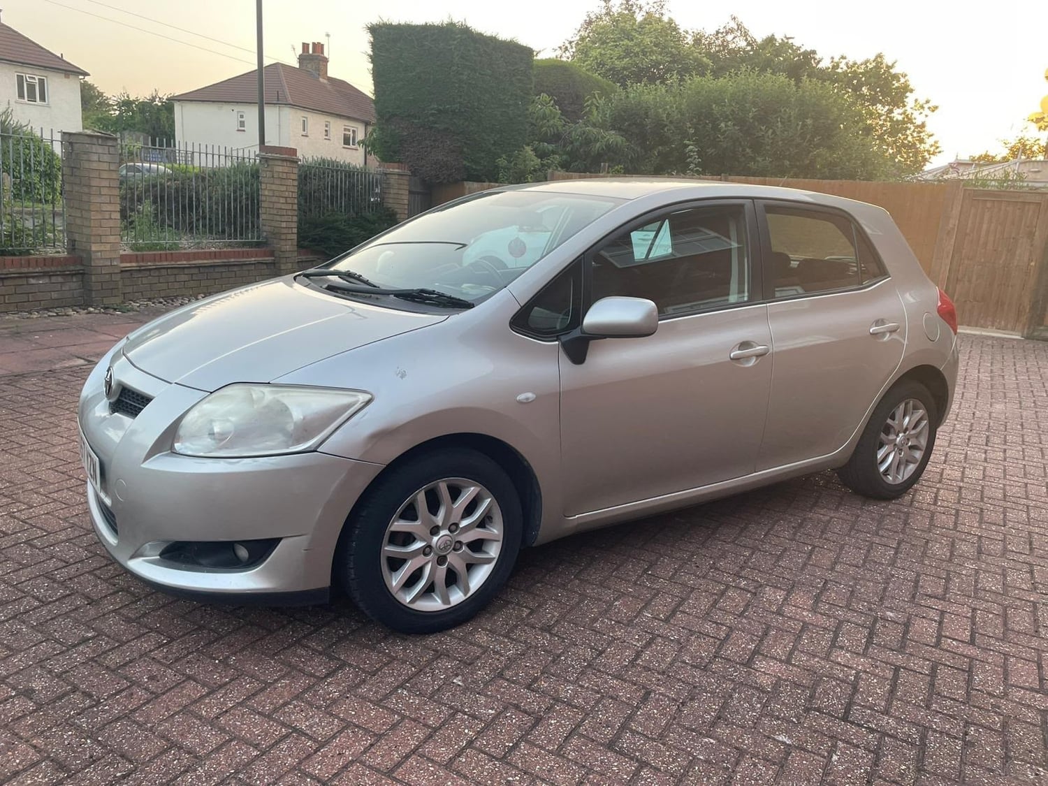 Toyota Auris 2008 in Sutton