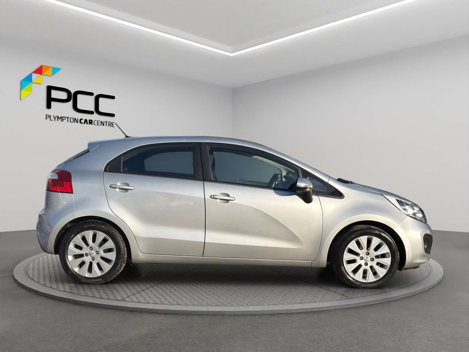 Kia Rio 2013 - Cars
