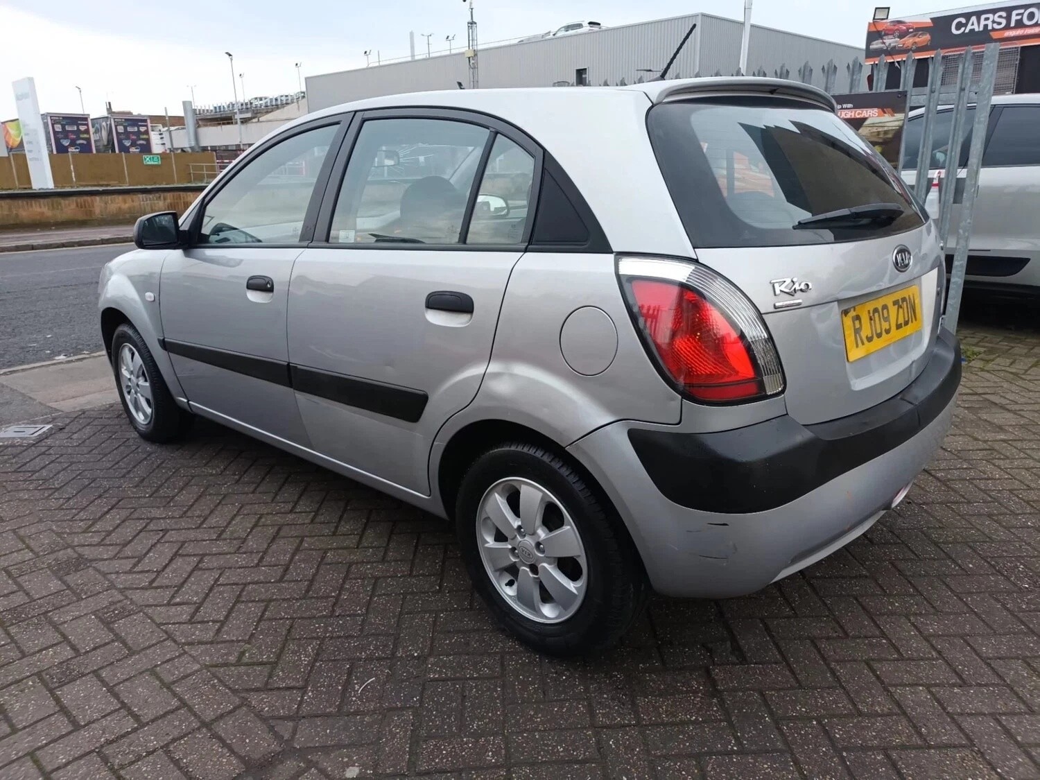 [ berth ]Kia Rio