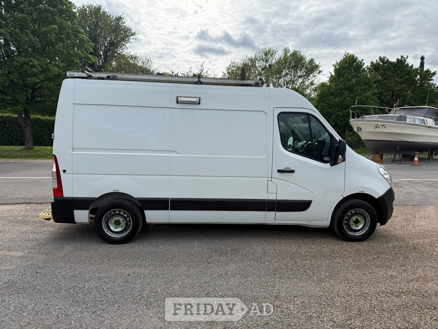 [ berth ]Vauxhall Movano