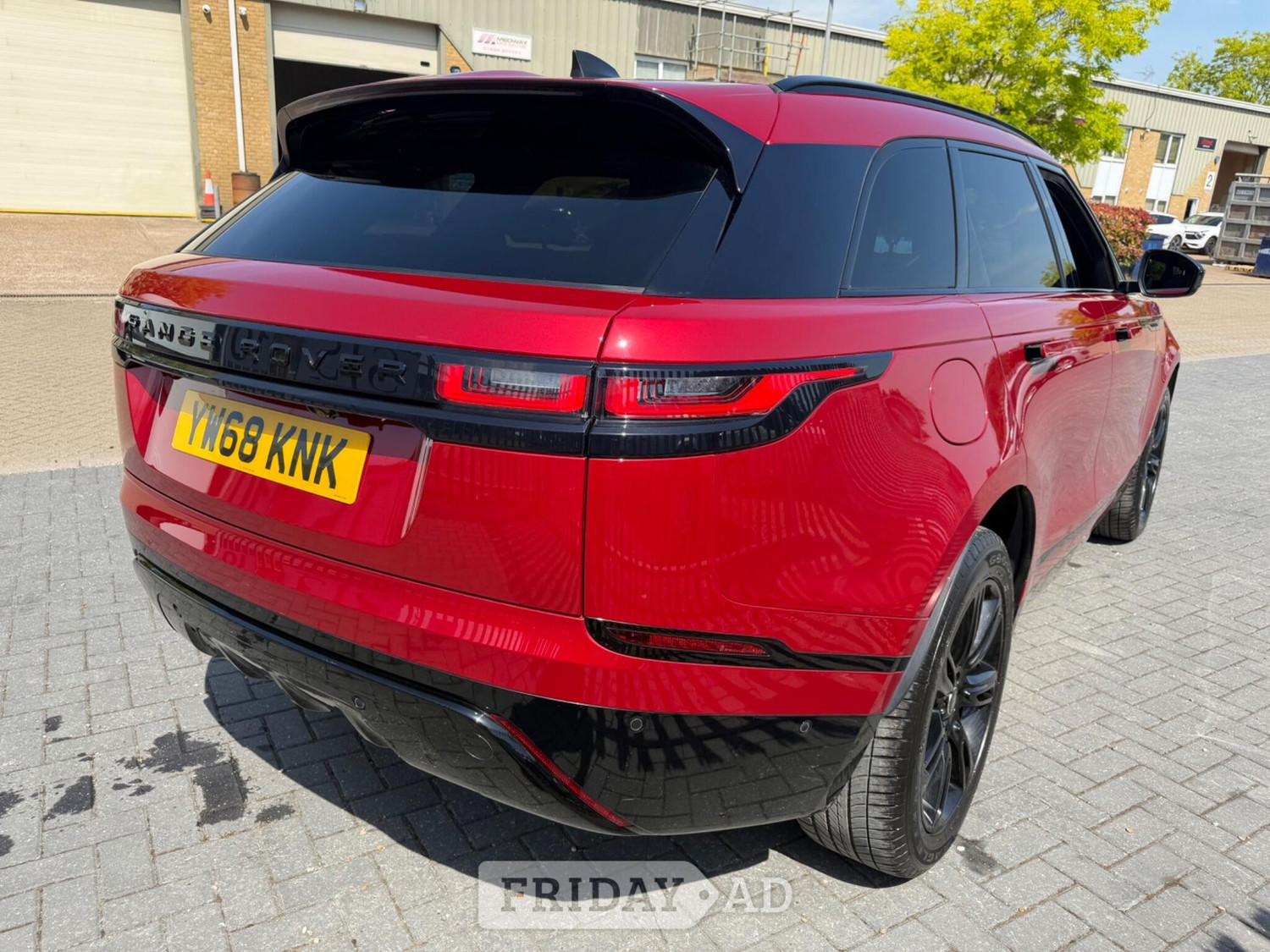 Land Rover Range Rover Velar 2018 - Cars in Gillingham