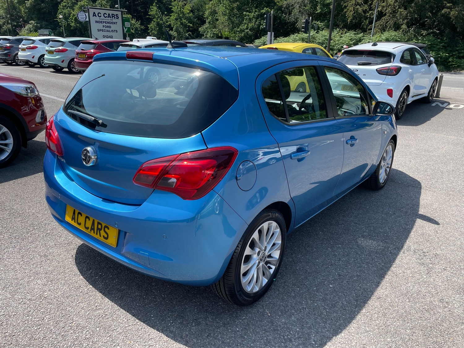 [ berth ]Vauxhall Corsa