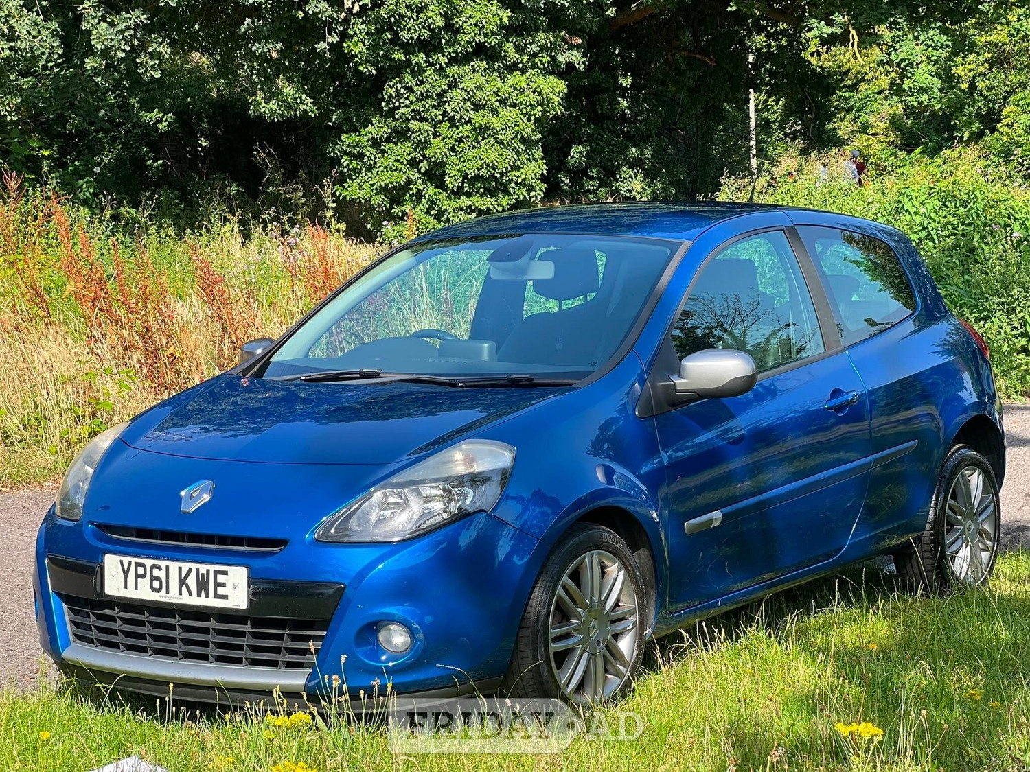 [ berth ]Renault Clio