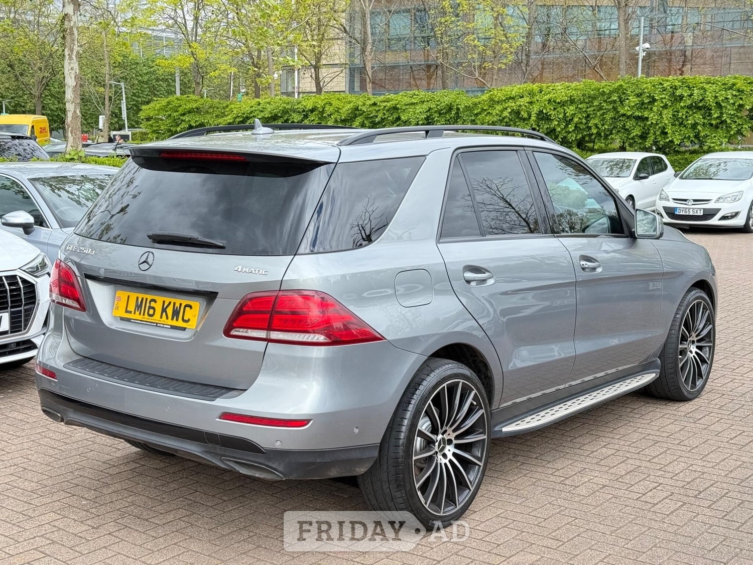 Mercedes-Benz GLE 2016 - Cars