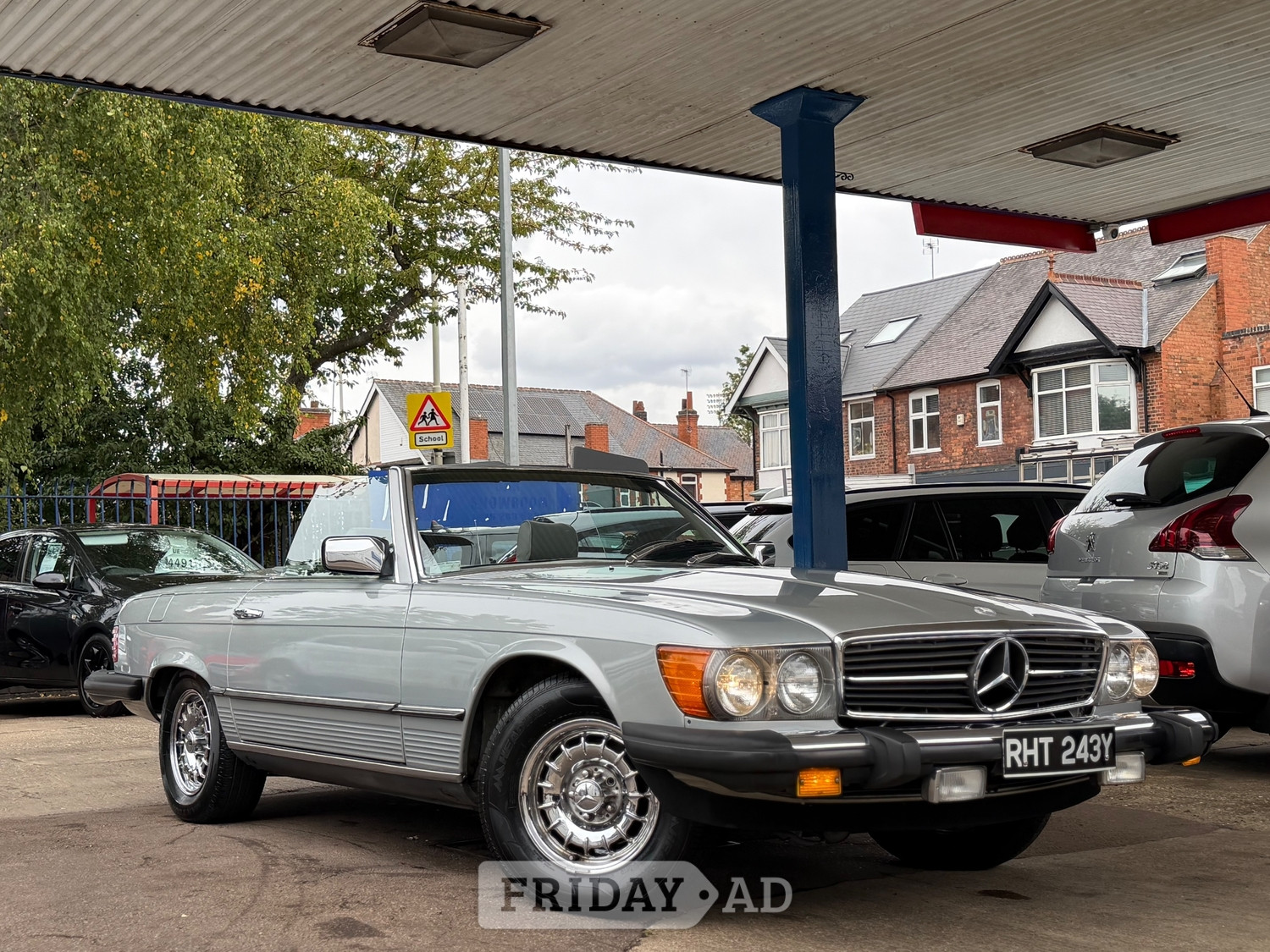 Mercedes-Benz SL 1983 in Leicester