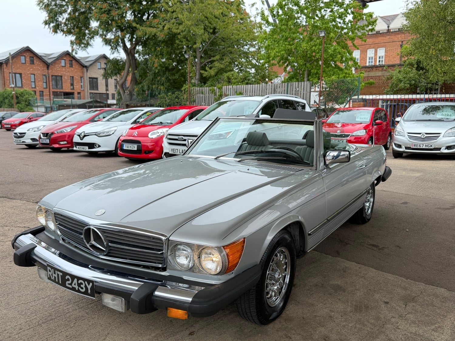 [ berth ]Mercedes-Benz SL