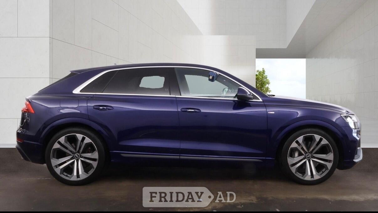 Audi Q8 2022 - Cars