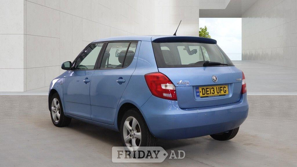 Skoda Fabia 2013 - Cars