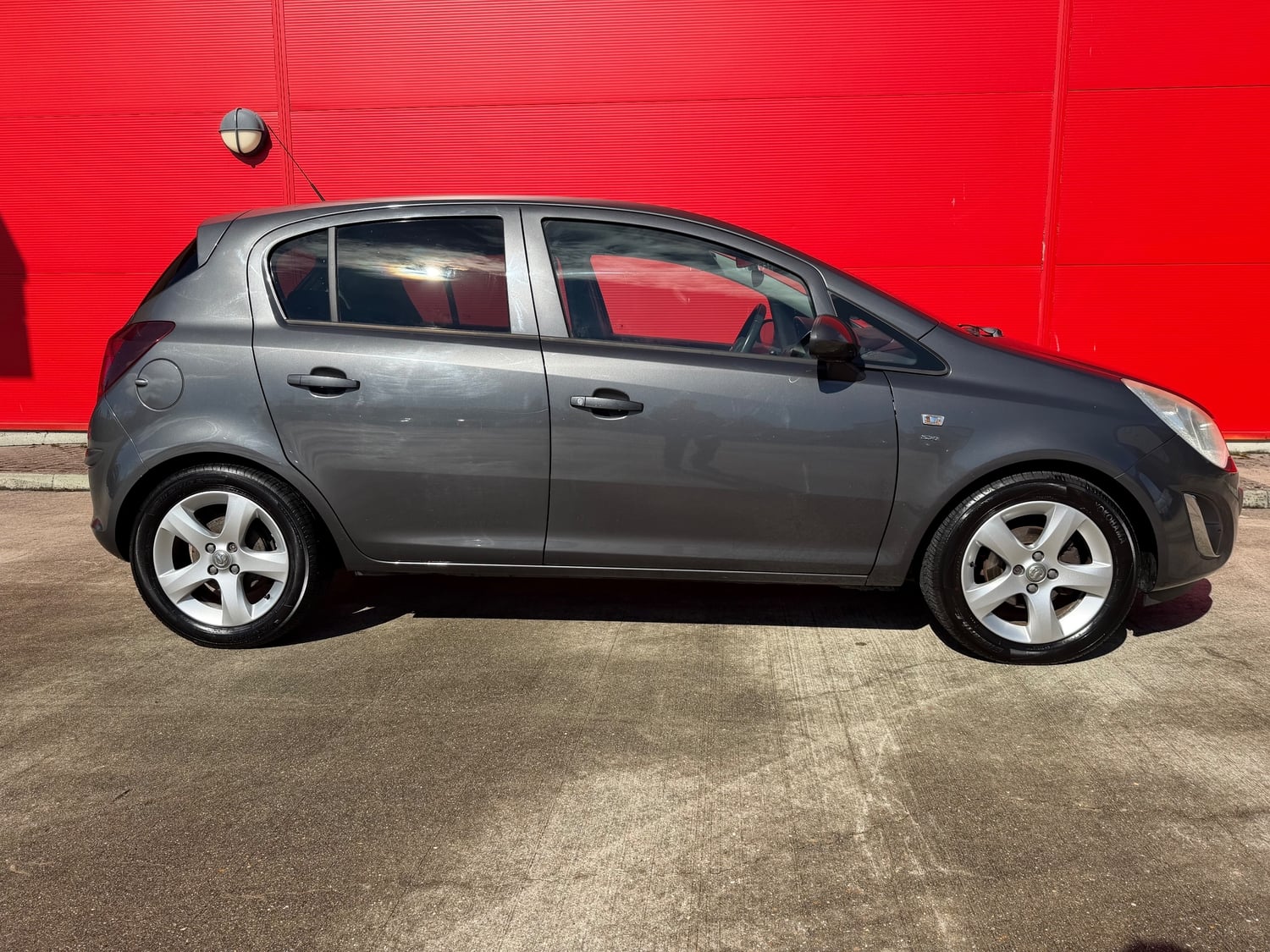 [ berth ]Vauxhall Corsa