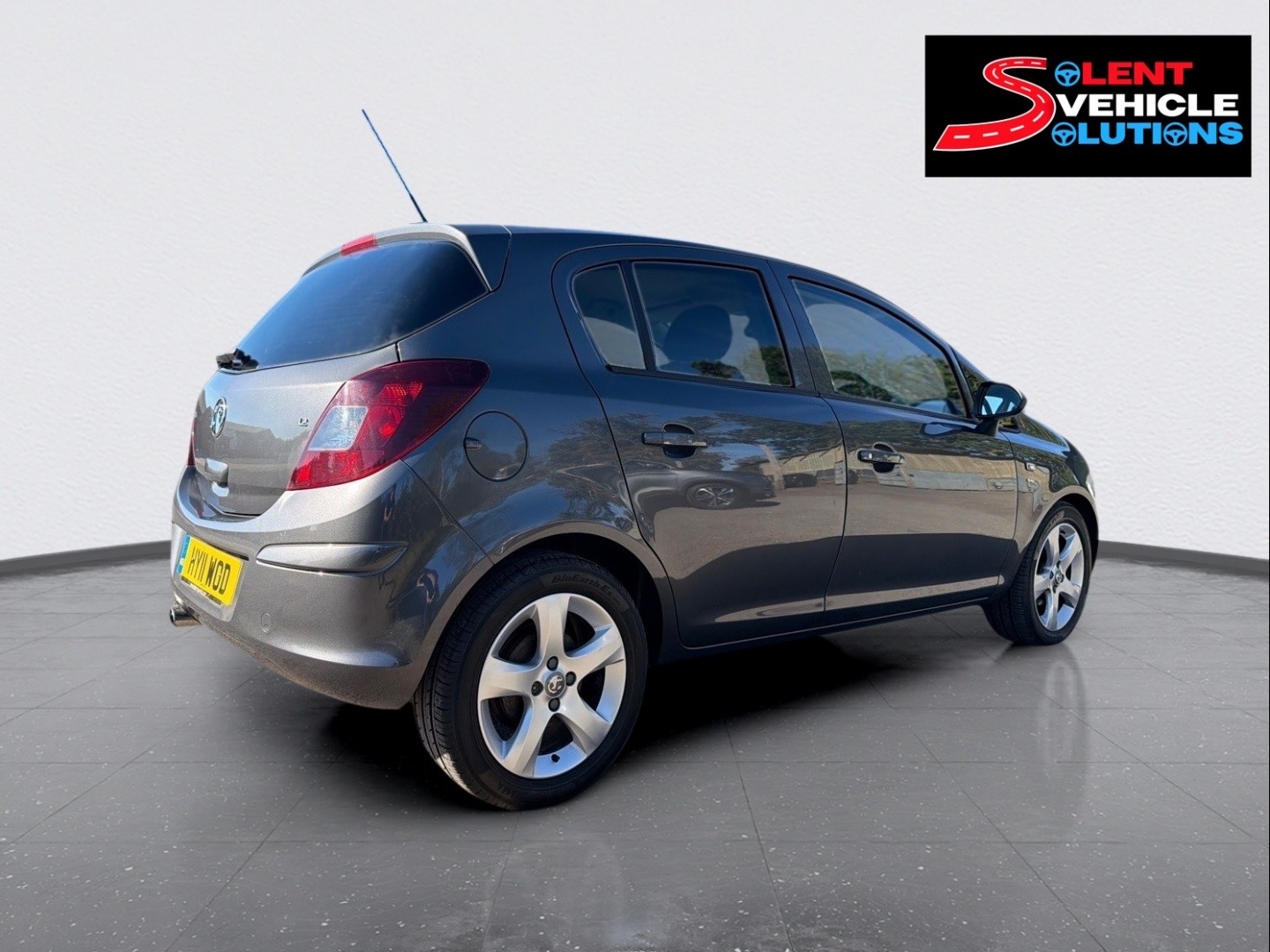 [ berth ]Vauxhall Corsa