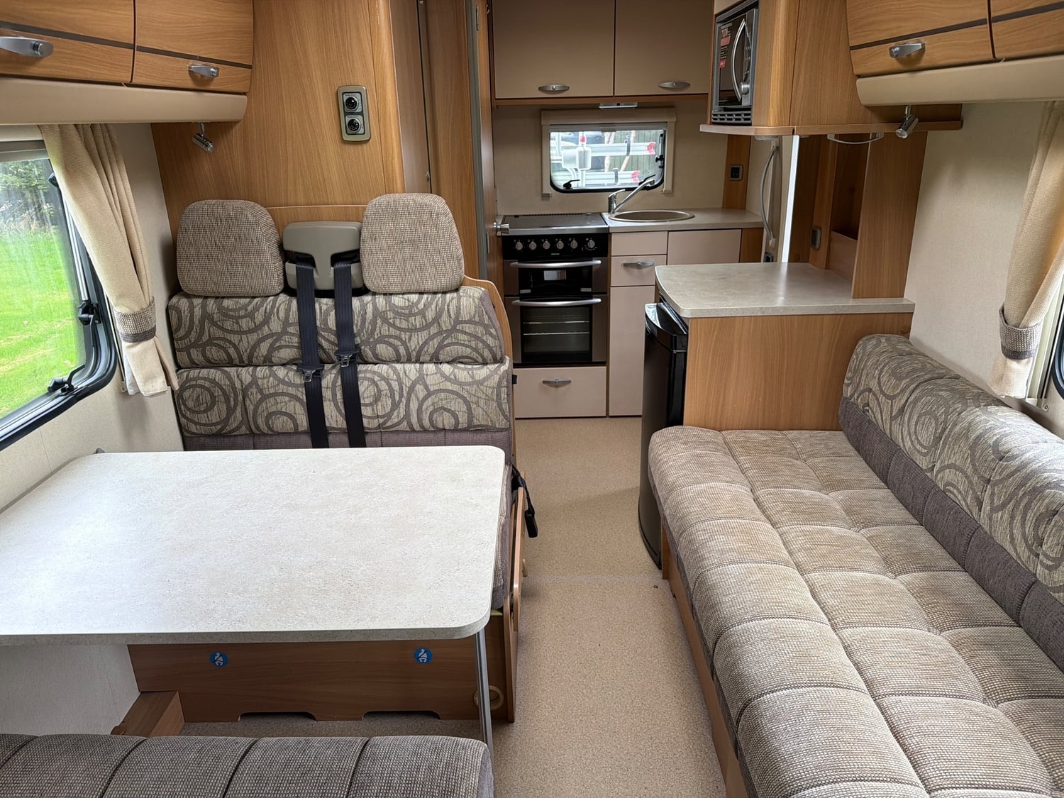 Swift Suntor 590RS 2012 - Motorhomes & Caravans