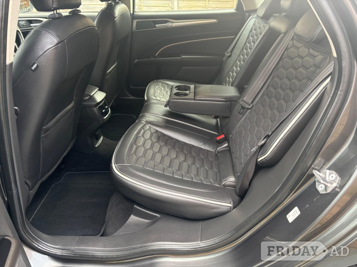 Ford Mondeo 2015 - Cars in Hillingdon
