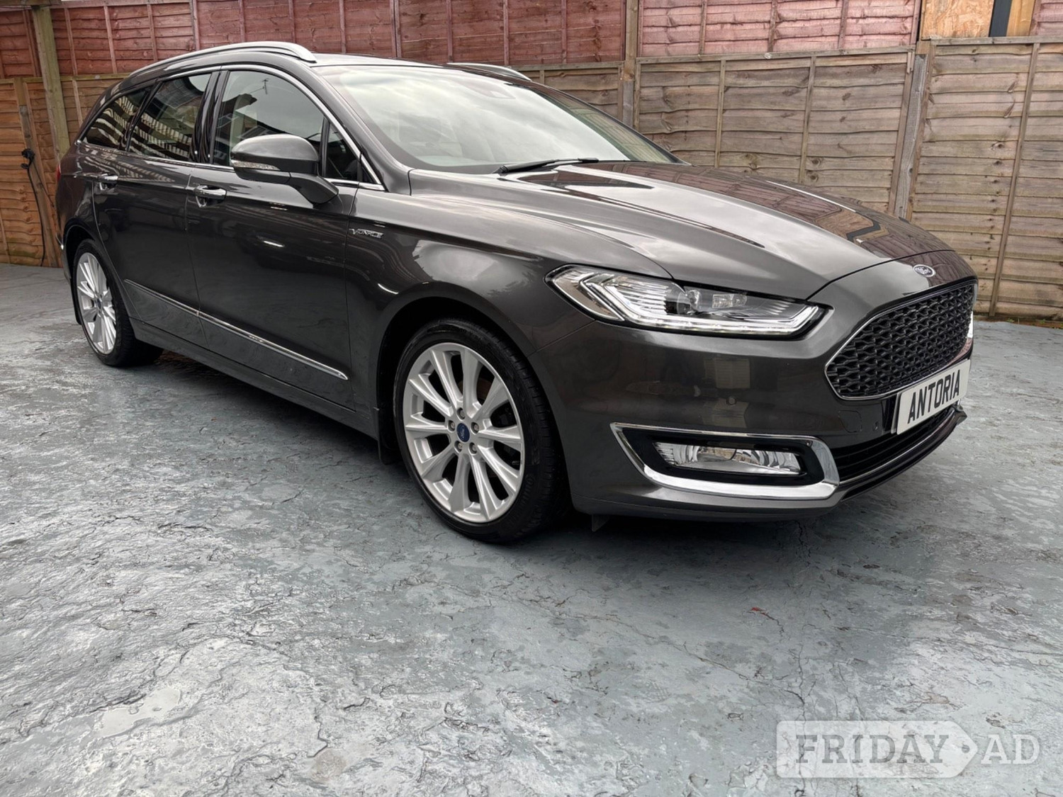 Ford Mondeo 2015 in Hillingdon