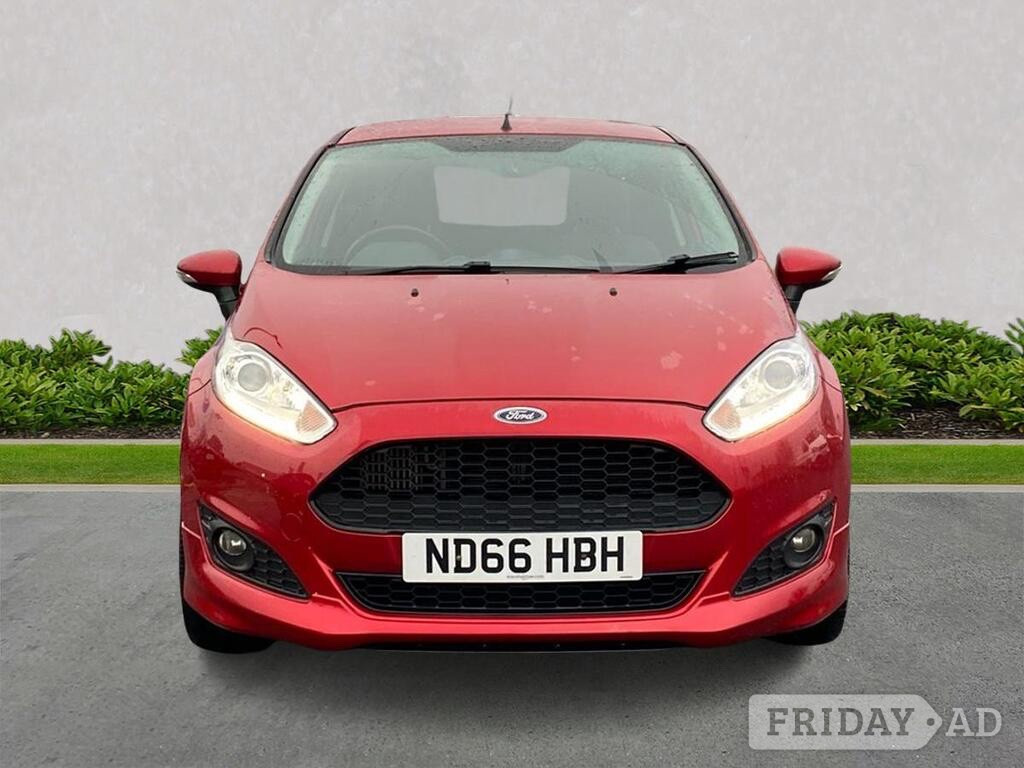 Ford Fiesta 2016 in Oldham