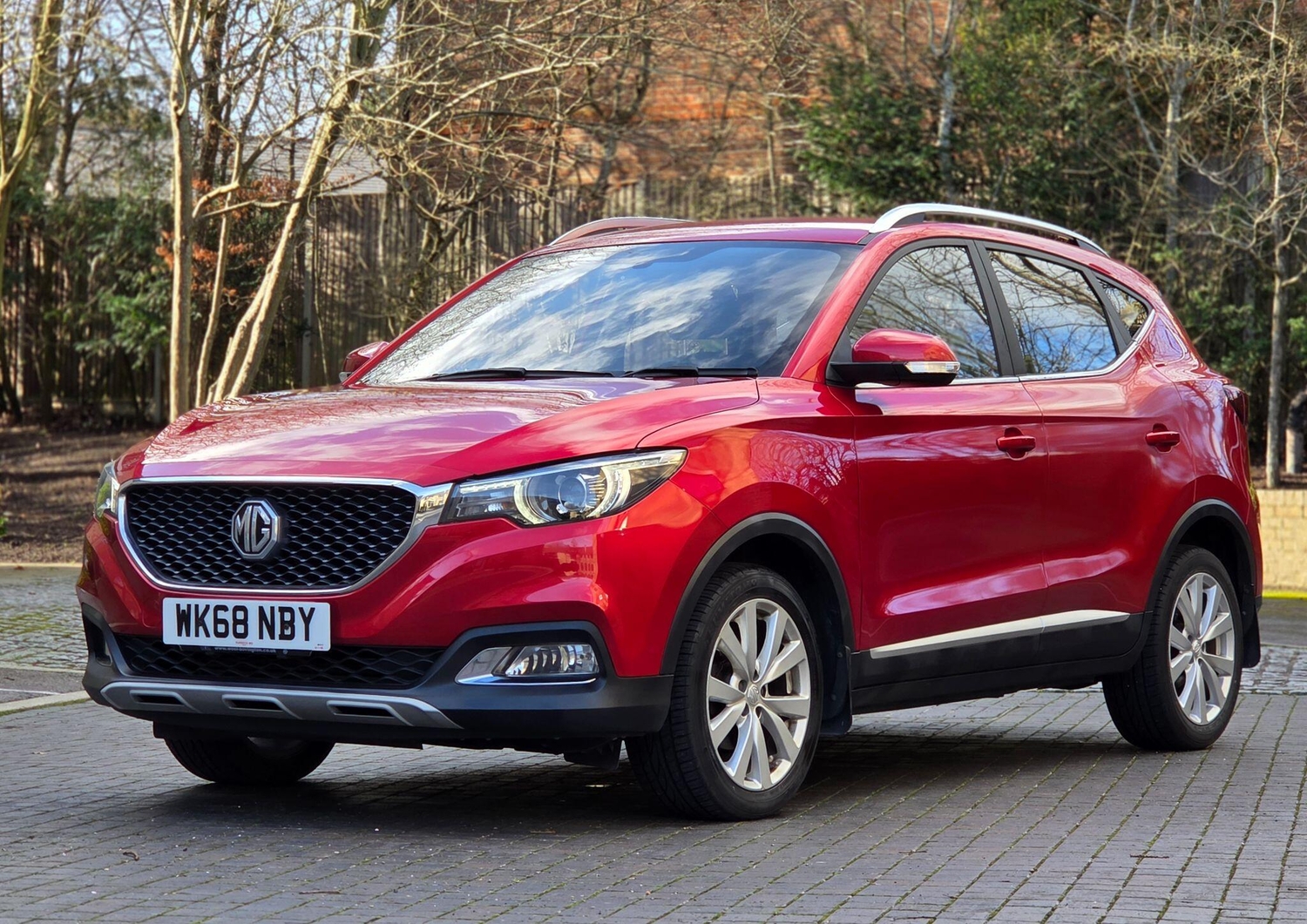 [ berth ]MG ZS