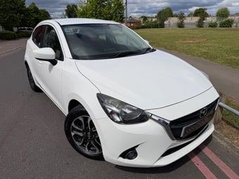Mazda Mazda2 2015