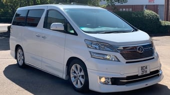 Toyota Vellfire 2014