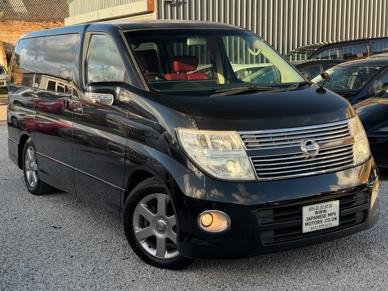Nissan Elgrand 2008 in Birmingham