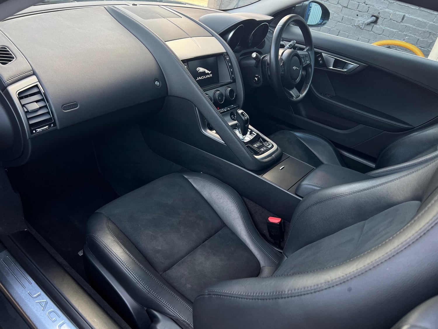 Jaguar F-Type Wembley