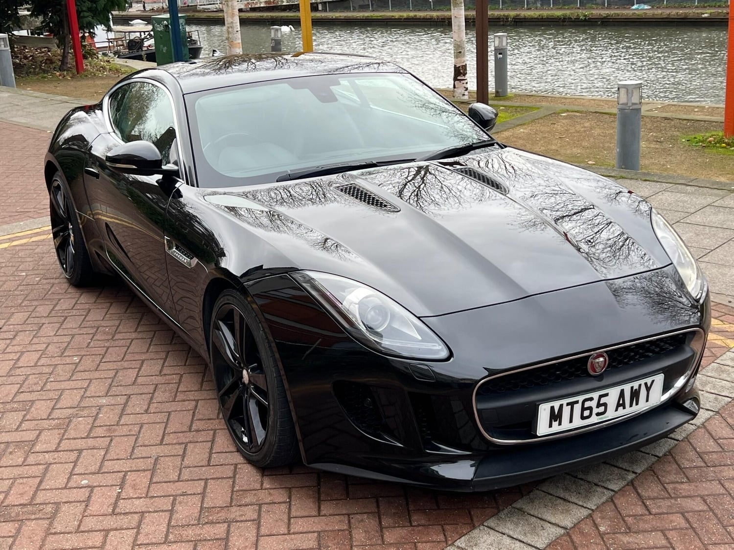 [ berth ]Jaguar F-Type