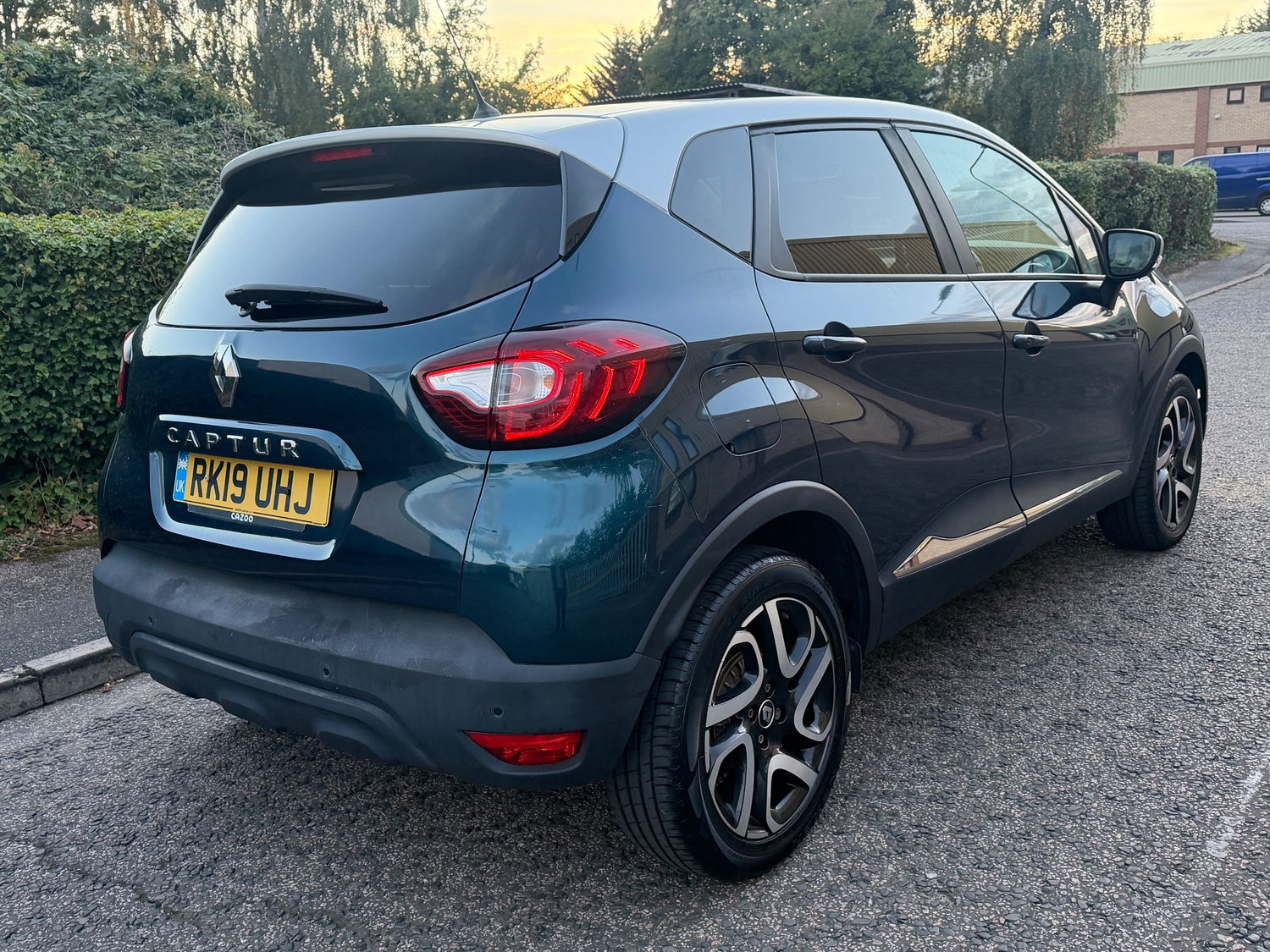[ berth ]Renault Captur