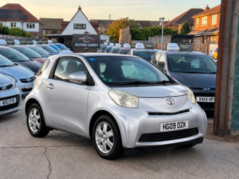 Toyota IQ 2009