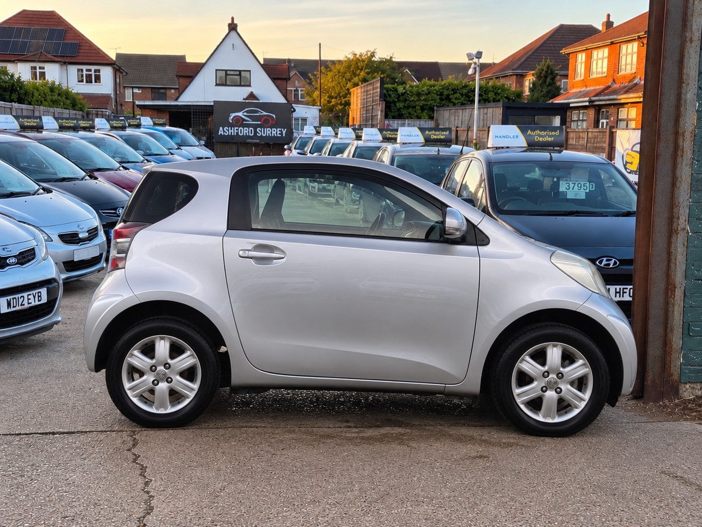 [ berth ]Toyota IQ