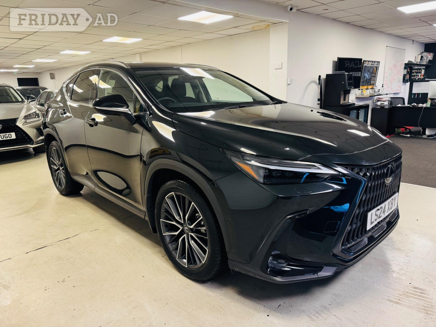 [ berth ]Lexus NX