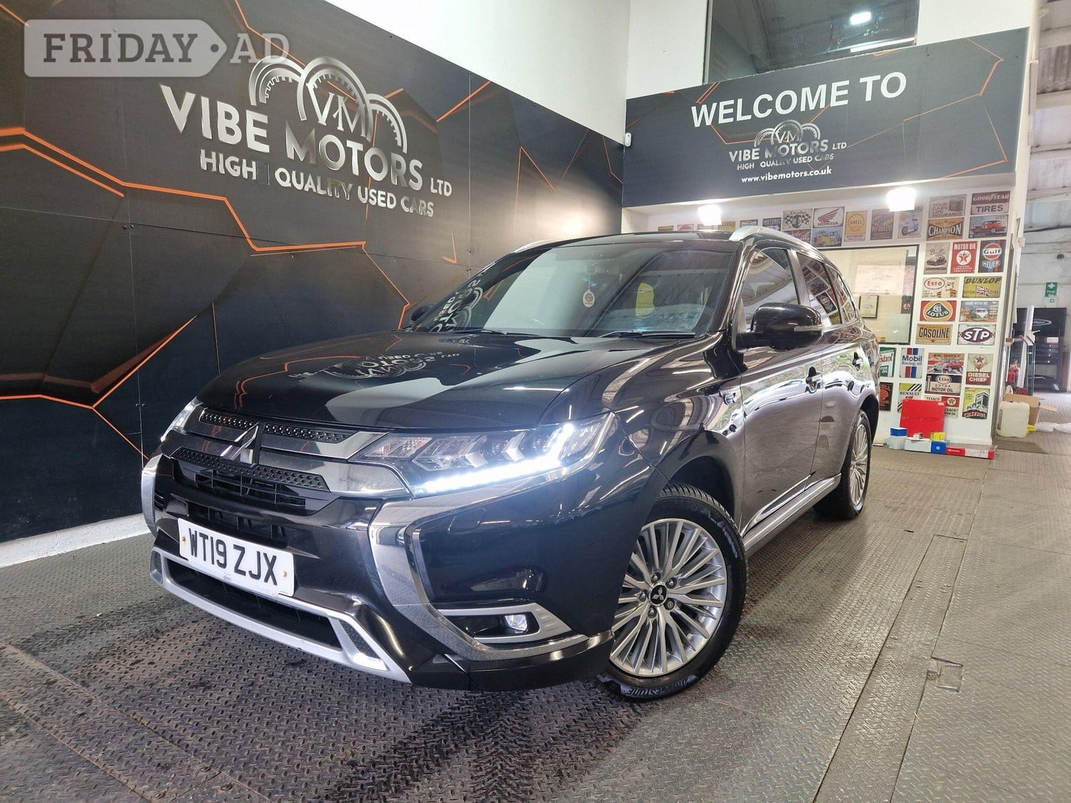 Mitsubishi Outlander 2019 in Harrow