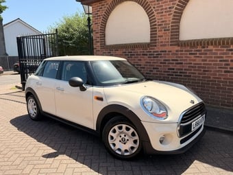 Mini Hatch 2016